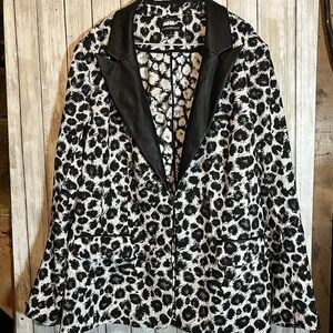 Womens 20 Plus Lane Bryant Leopard Hook Closure 6 Button Leather Tuxedo Blazer